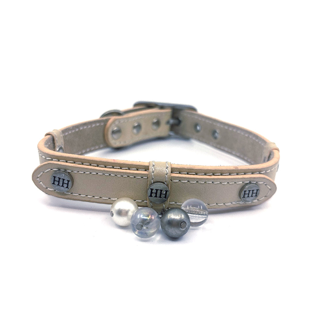 COLLIER CUIR BEIGE AVEC PAMPILLES TAILLES HH TAILLE 38 A 42 CM LARGEUR 2CM